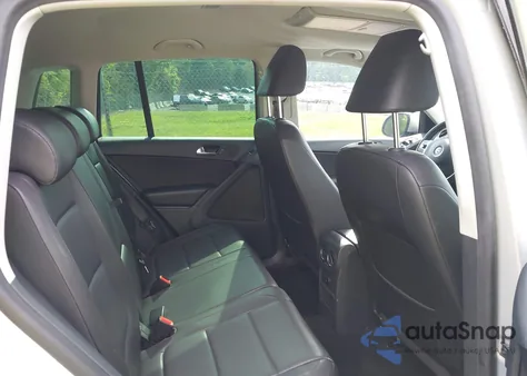 2011 Volkswagen Tiguan Se z USA, uszkodzony, nr VIN WVGBV7AX9BW529778